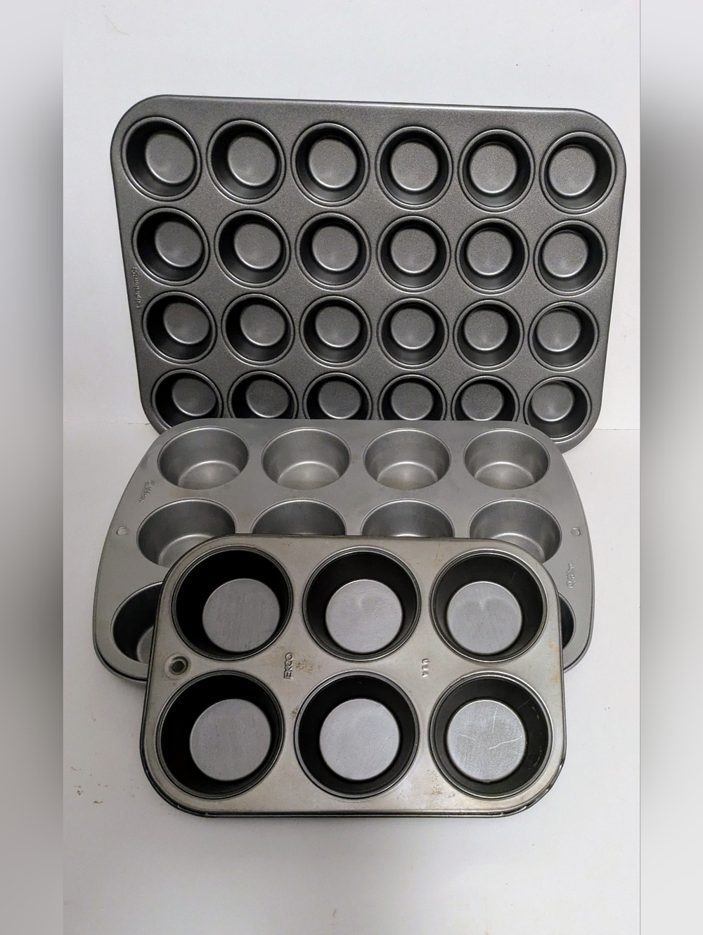 Pans Muffin Cupcakes Set of 3 Nonstick Gray Pans
